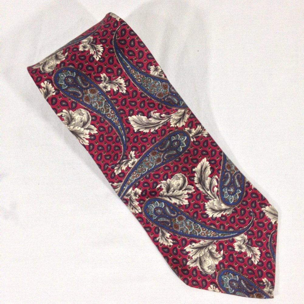 417 by Van Heusen Mens Silk Neck Tie Red Floral Burgundy 56"x 3.75" NEW